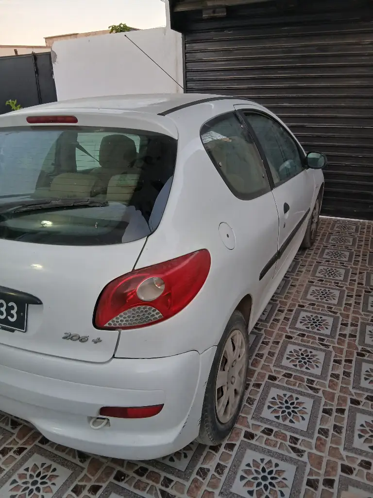Peugeot 207 - Photo 4