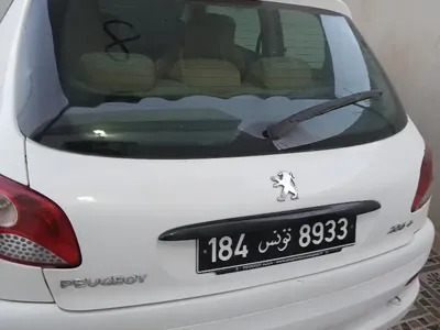 Peugeot 207 - Photo 9