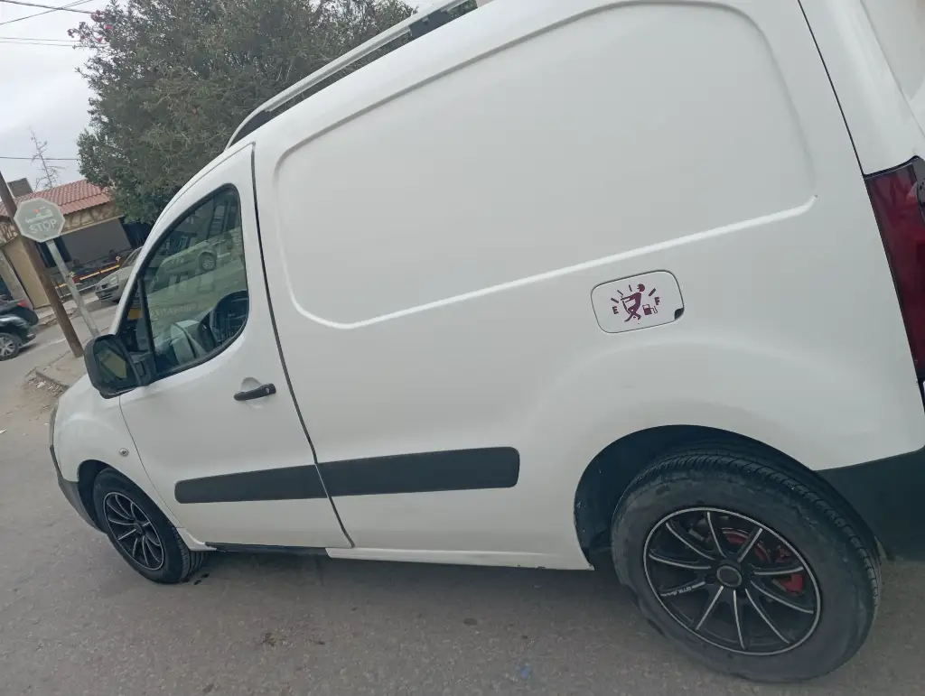 Peugeot Partner - Photo 5
