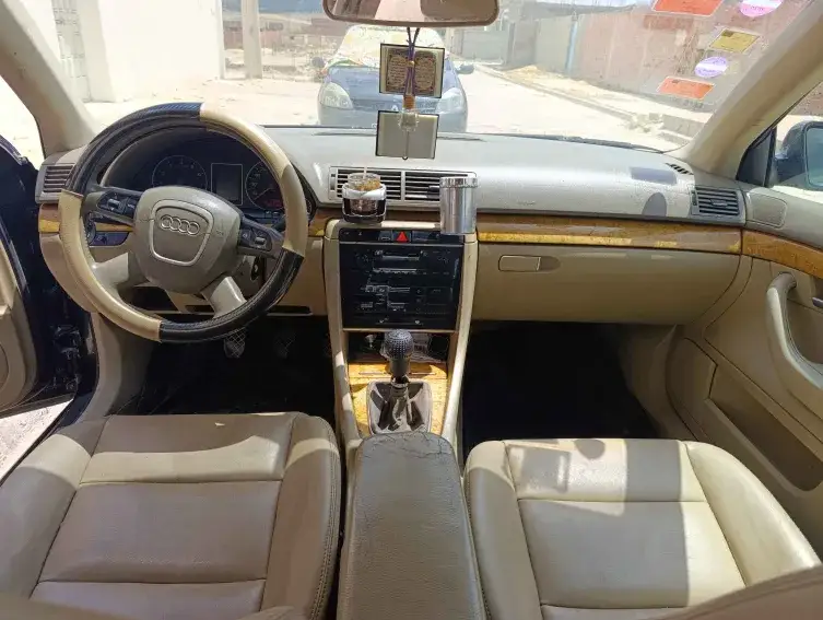 Audi A4 - Photo 3