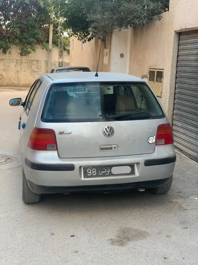 Volkswagen Golf 4 - Photo 3
