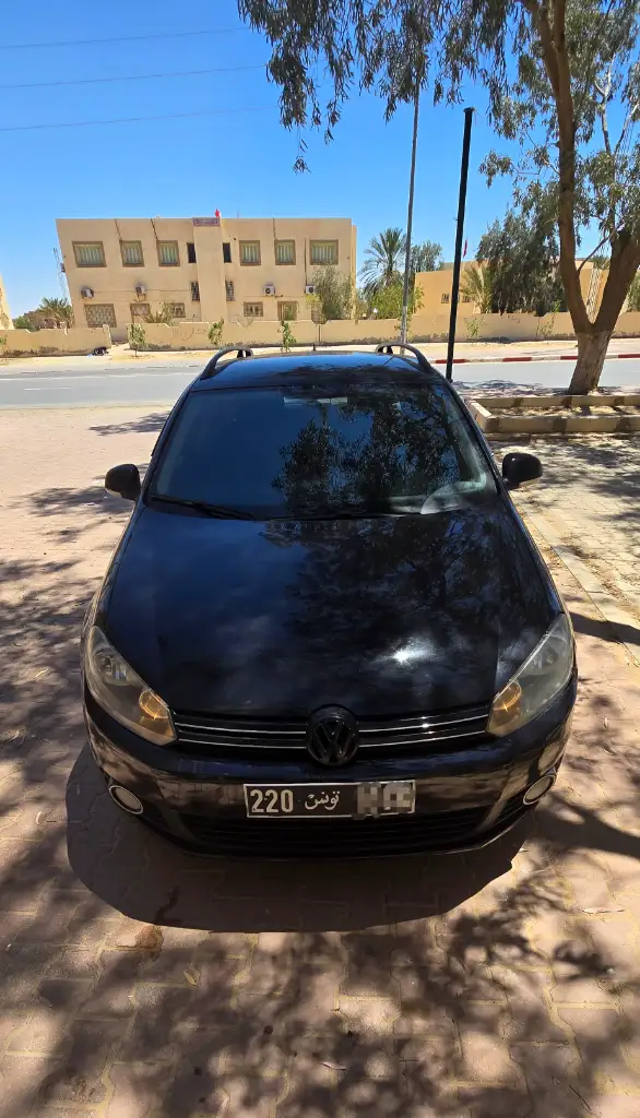 Volkswagen Golf - Photo 2
