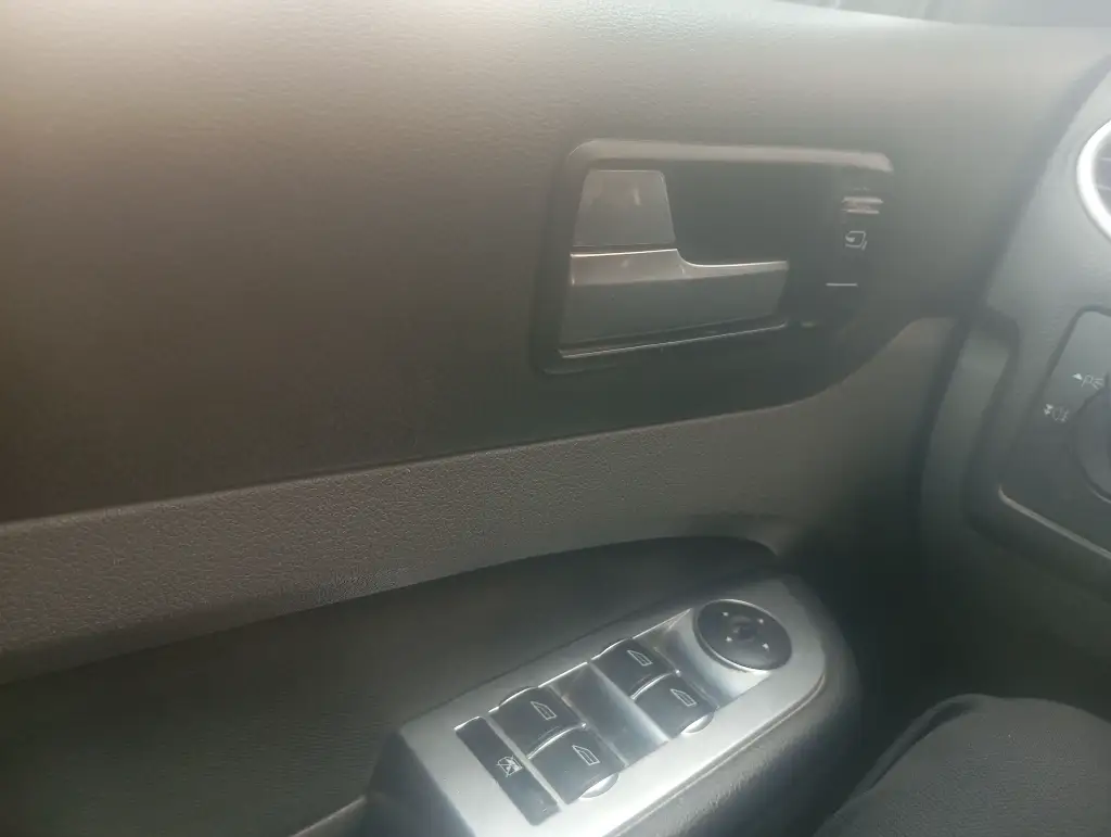 Ford FOCUS - Photo 4