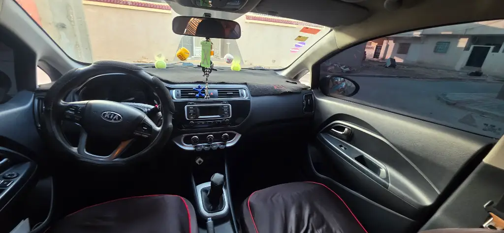 Kia RIO - Photo 5