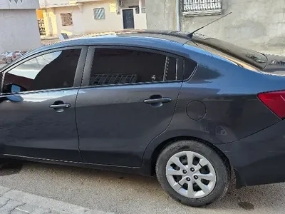Kia RIO - Photo 7