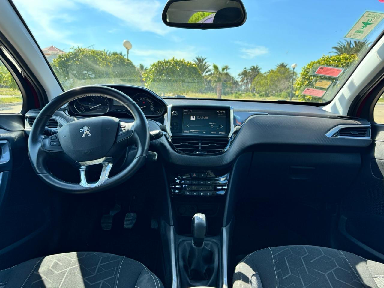 Peugeot 2008 - Photo 6