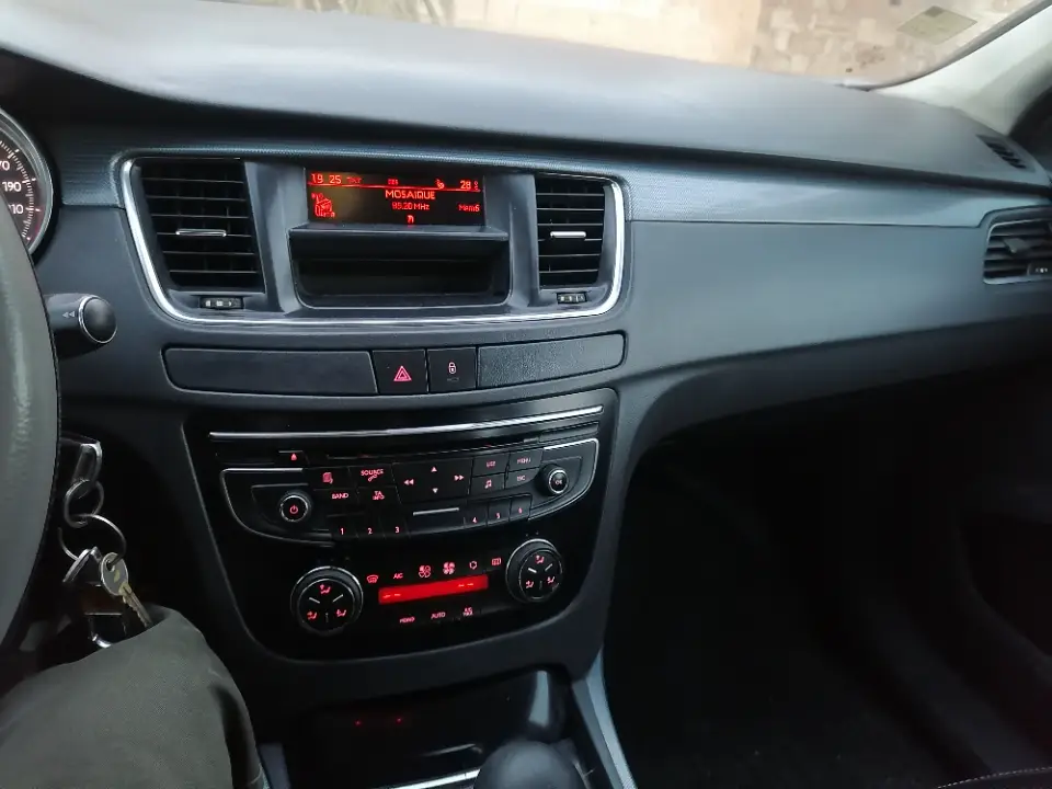 Peugeot 508 - Photo 2