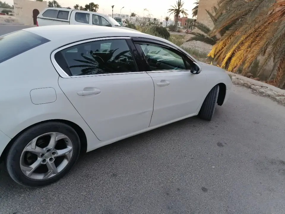 Peugeot 508 - Photo 6