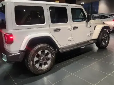 Jeep WRANGLER - Photo 3