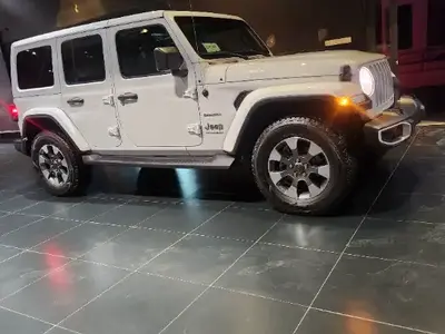 Jeep WRANGLER - Photo 2