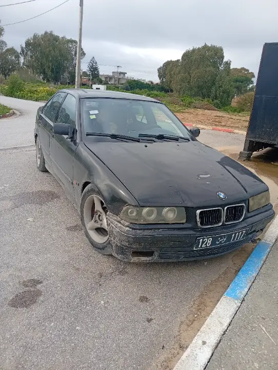 Bmw 318 - Photo 3