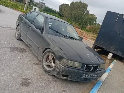 Bmw 318 - Photo 3
