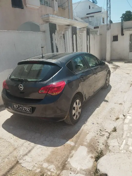 Opel Astra - Photo 3