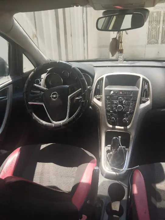 Opel Astra - Photo 6