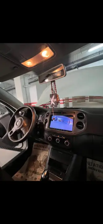 Volkswagen Tiguan - Photo 8