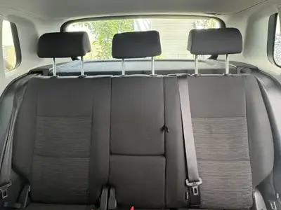 Volkswagen Tiguan - Photo 2