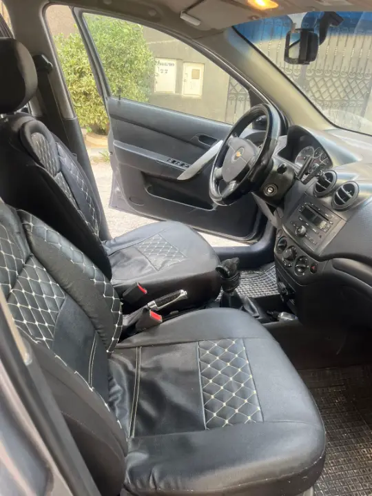 Chevrolet AVEO - Photo 3