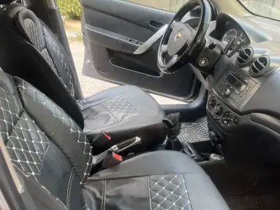 Chevrolet AVEO - Photo 8