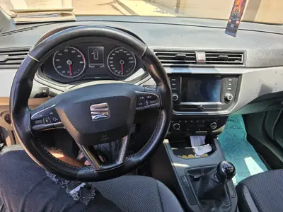 Seat Ibiza - Photo 2