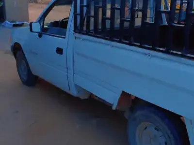 Isuzu AUTRE - Photo 5
