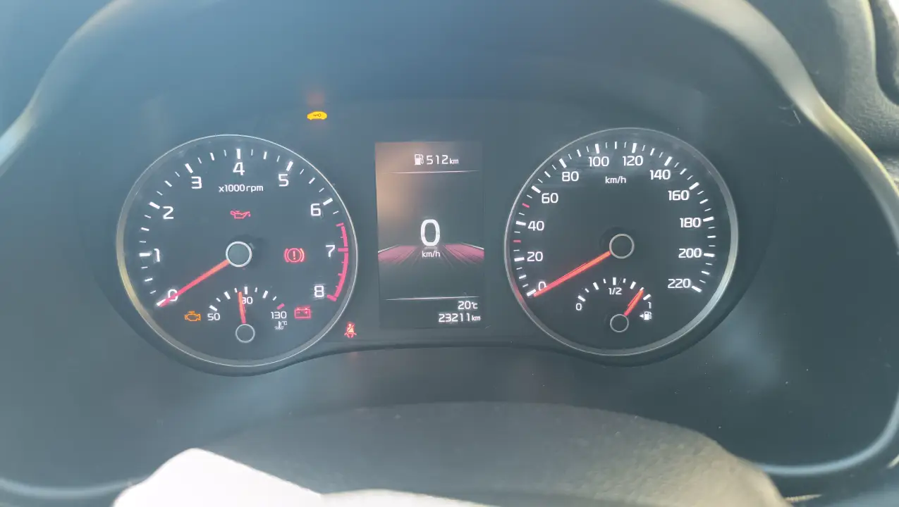Kia RIO - Photo 8