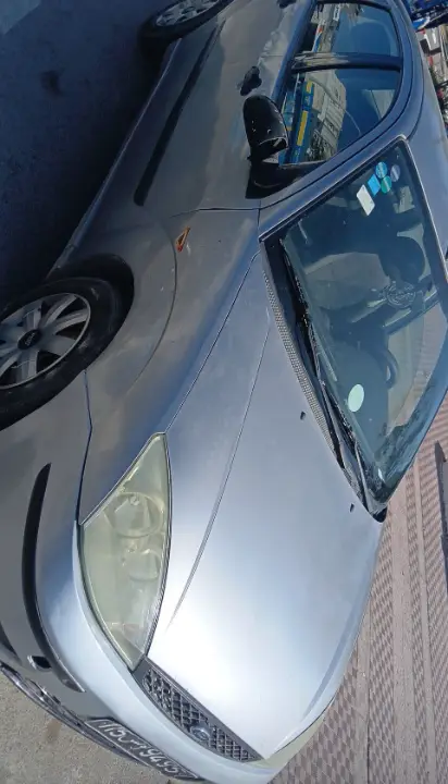 Ford FOCUS - Photo 2