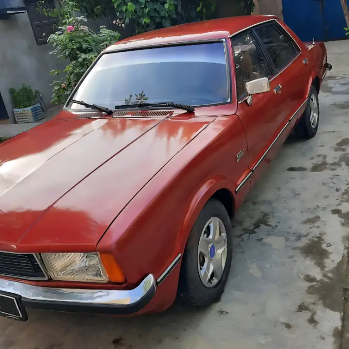 Ford TAUNUS - Photo 2