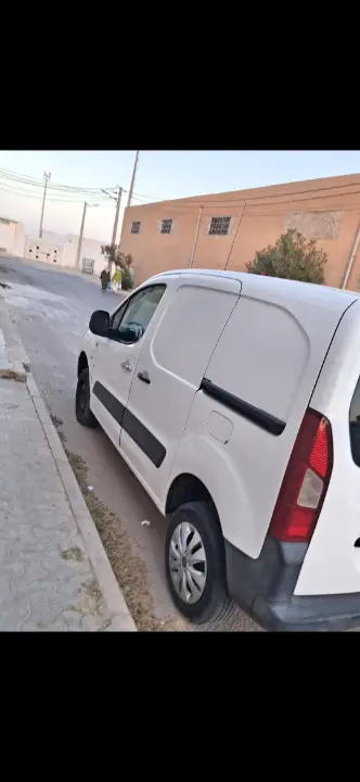 Citroen BERLINGO - Photo 4