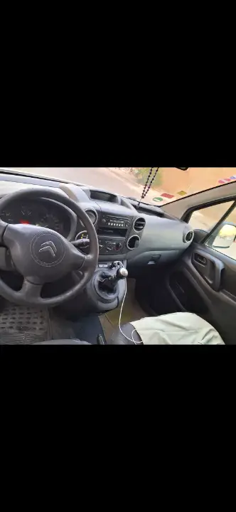 Citroen BERLINGO - Photo 6