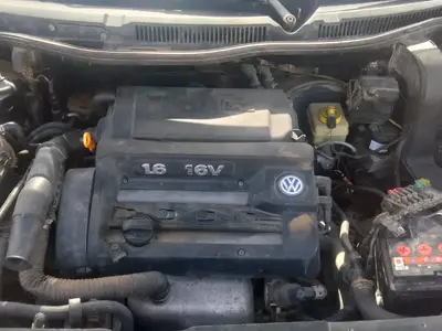 Volkswagen Golf 4 - Photo 2