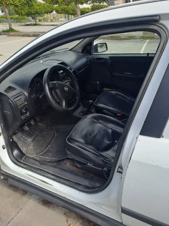 Opel Astra - Photo 3