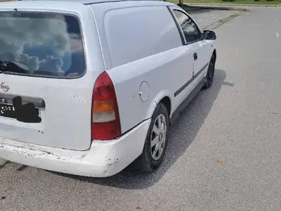 Opel Astra - Photo 3