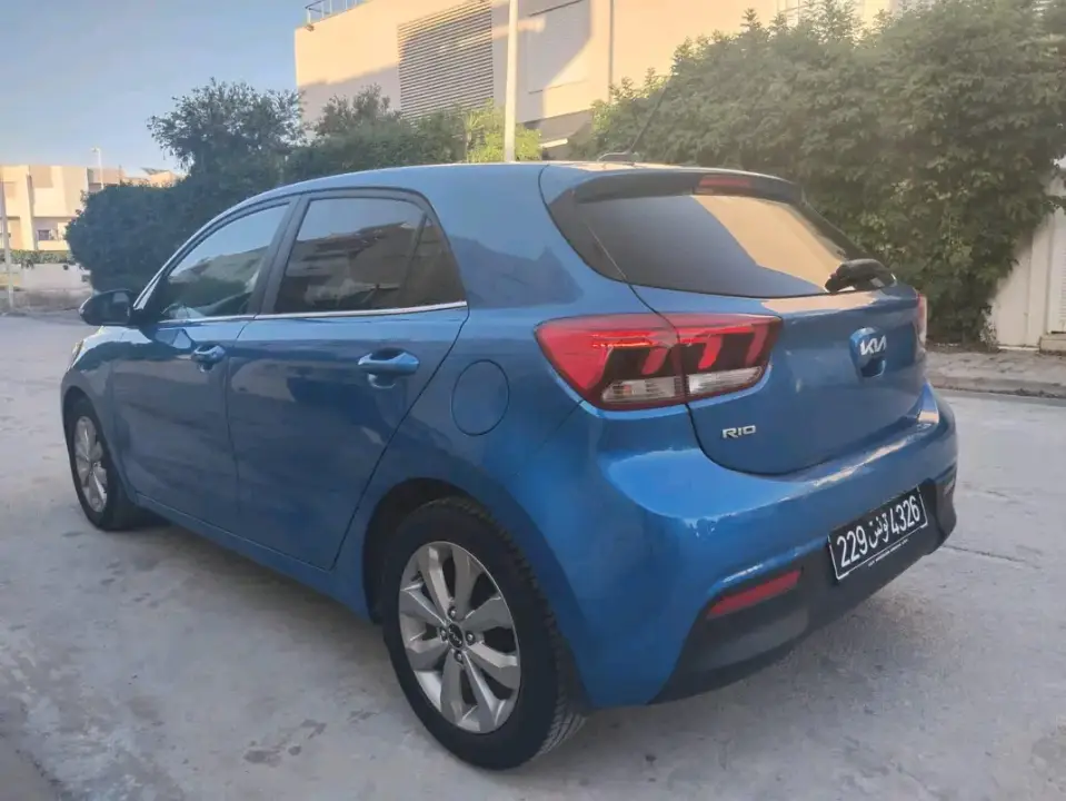 Kia RIO - Photo 6