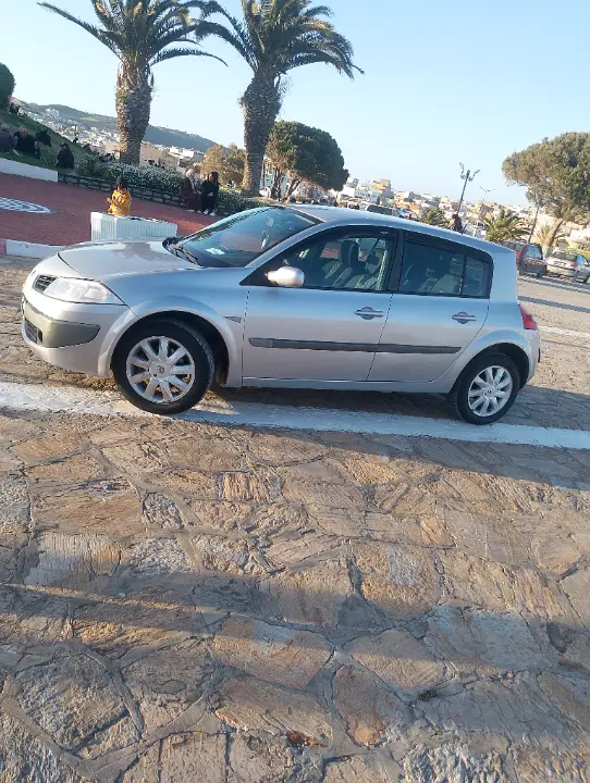 Renault Megane - Photo 2