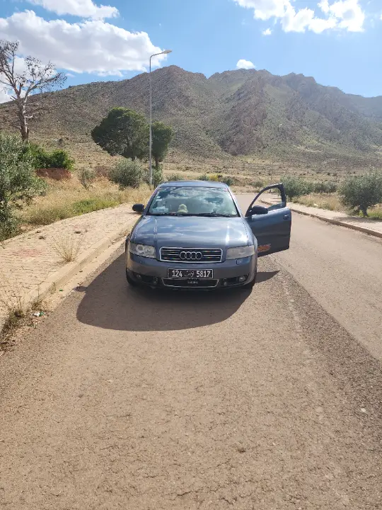 Audi A4 - Photo 2