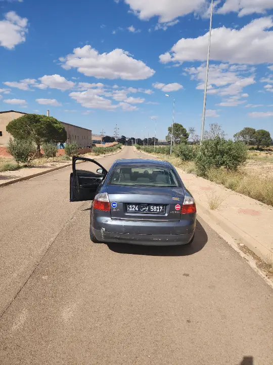 Audi A4 - Photo 3