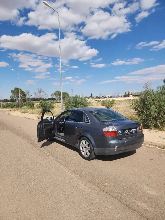 Audi A4 - Photo 4