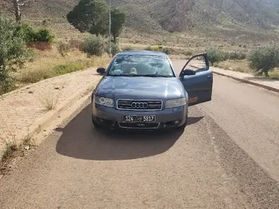 Audi A4 - Photo 4