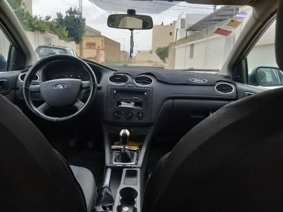Ford FOCUS - Photo 4