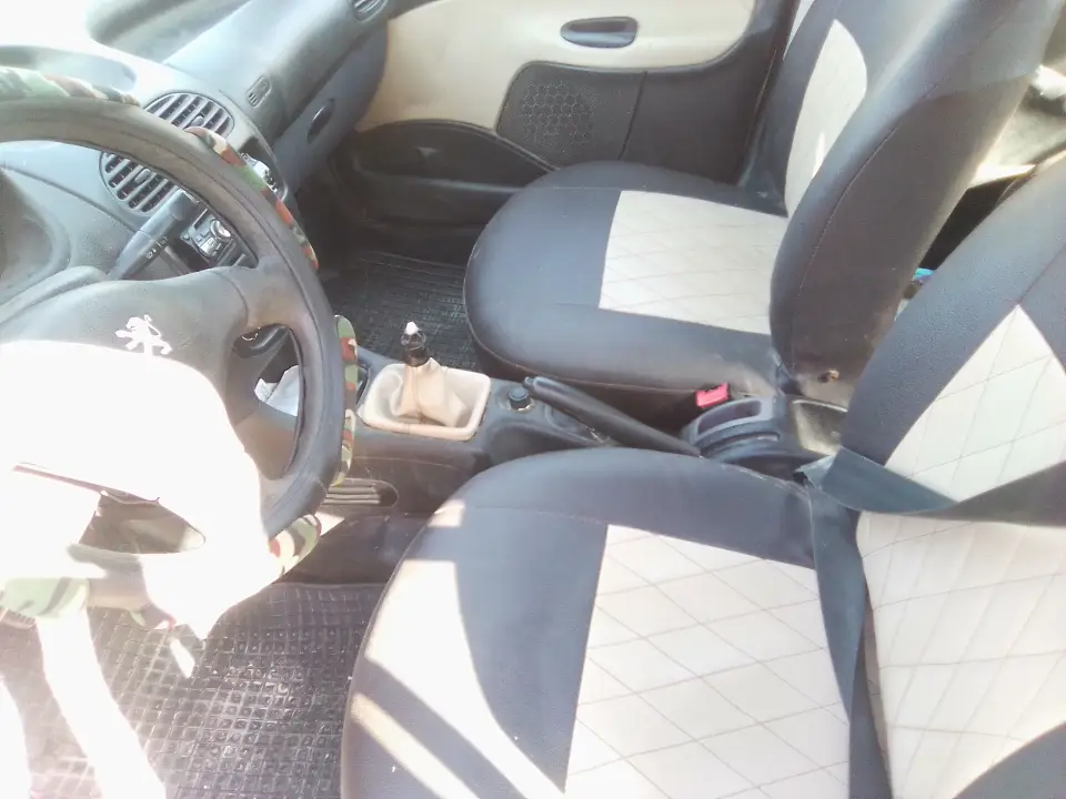 Peugeot 206 - Photo 5