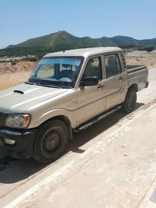 Mahindra SCORPIO - Photo 5