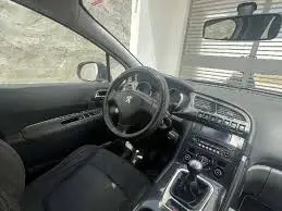 Peugeot 3008 - Photo 2