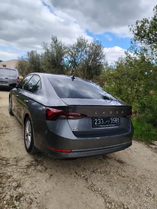 Skoda Octavia - Photo 4