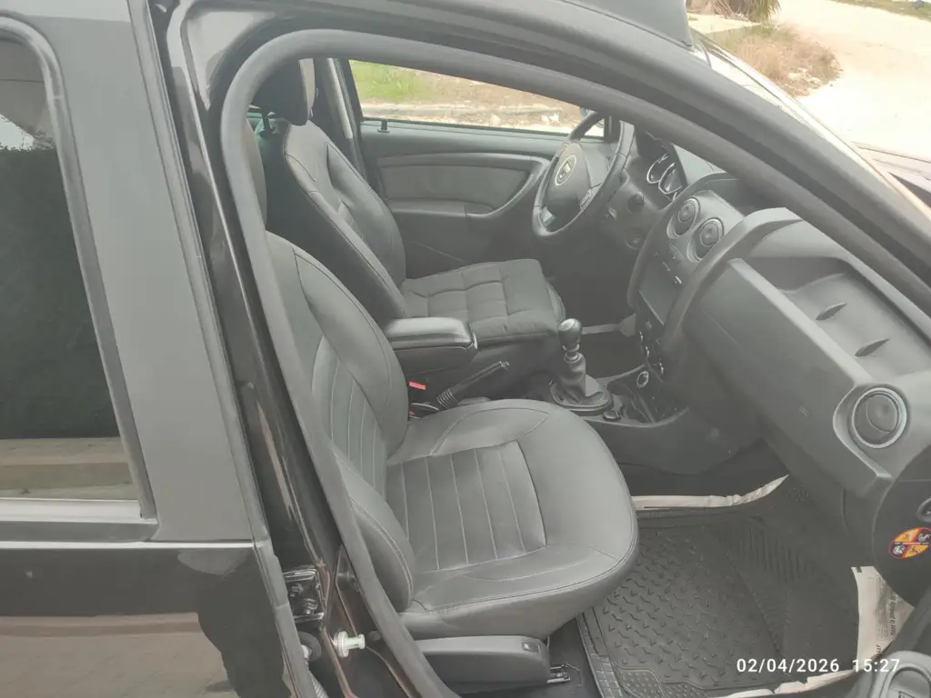 Dacia DUSTER - Photo 6