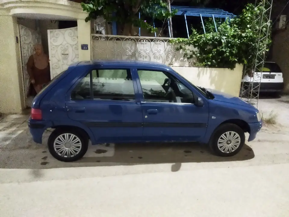 Peugeot 106 - Photo 2