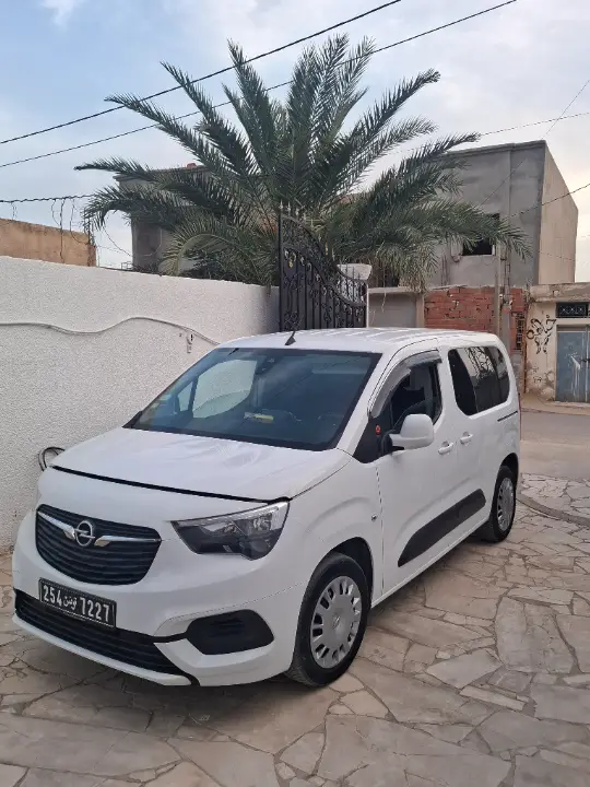 Opel Combo - Photo 2