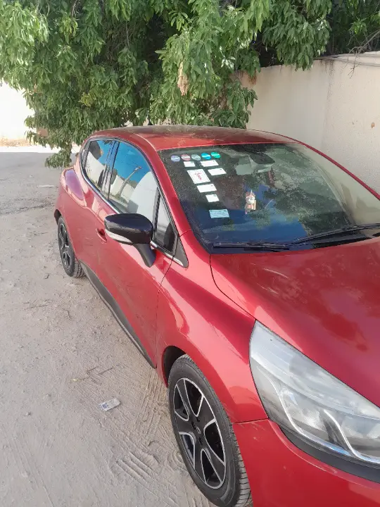 Renault Clio - Photo 2