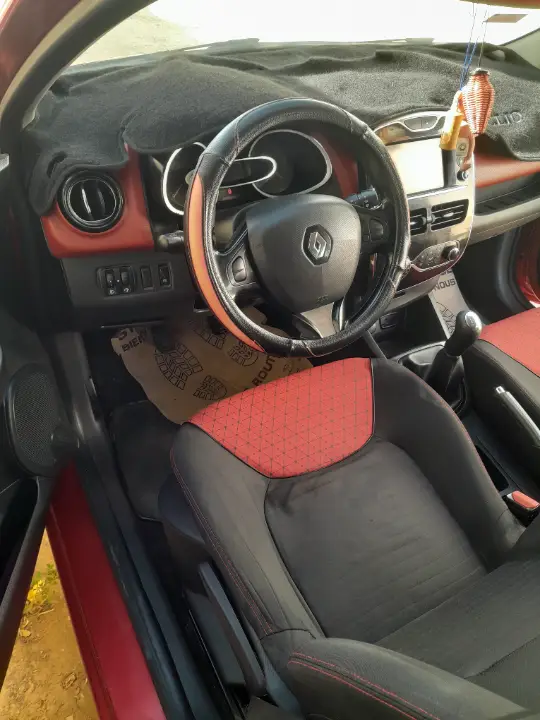 Renault Clio - Photo 4