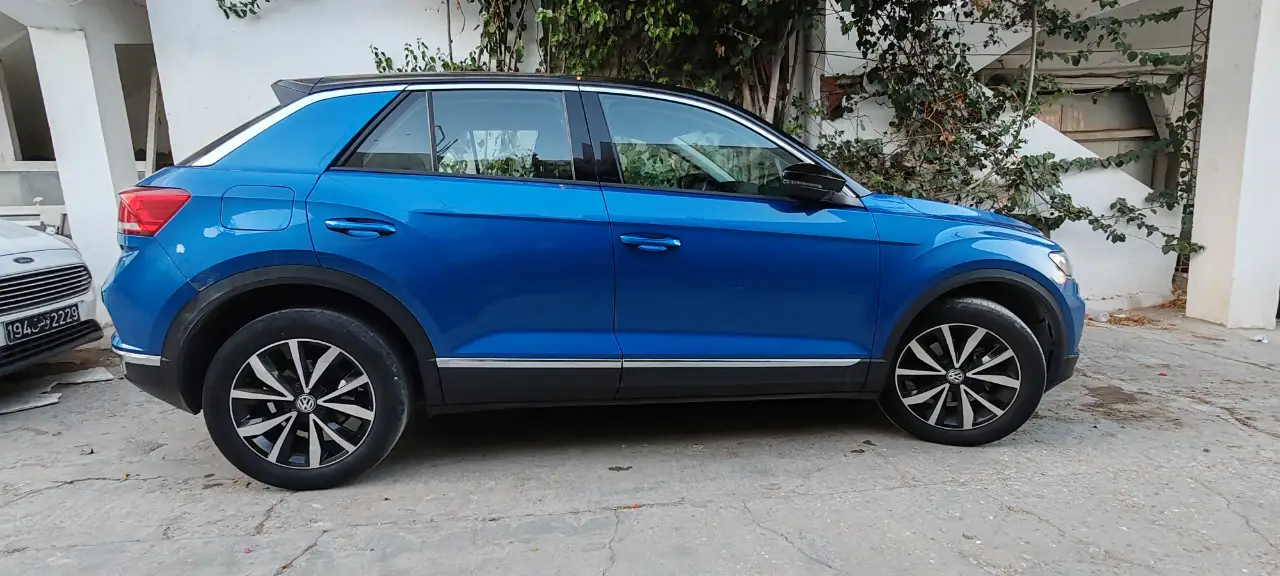 Volkswagen T-Roc - Photo 4