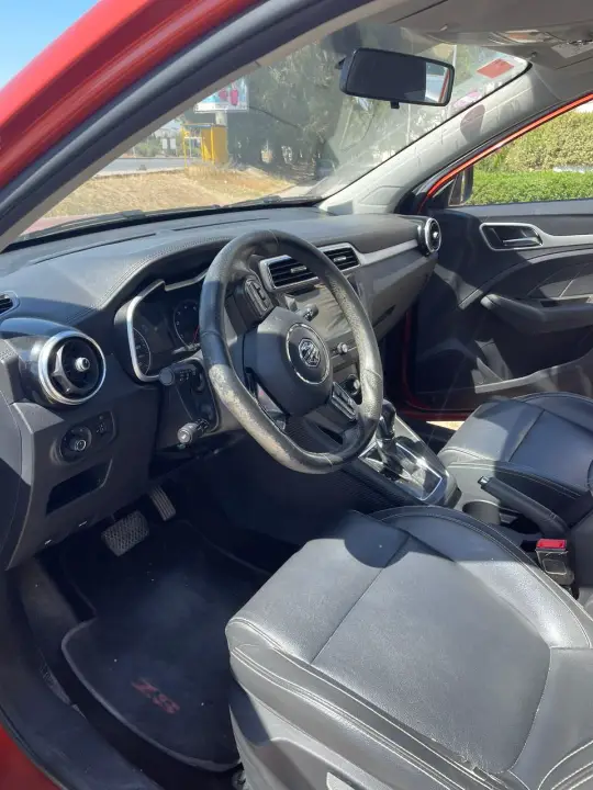 MG MG ZS - Photo 3